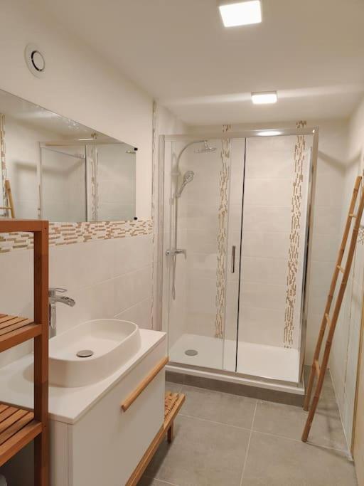L'Escale Apartment Meyreuil Luaran gambar